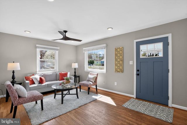 3206 CAMPBELL DR, Alexandria, VA 22303