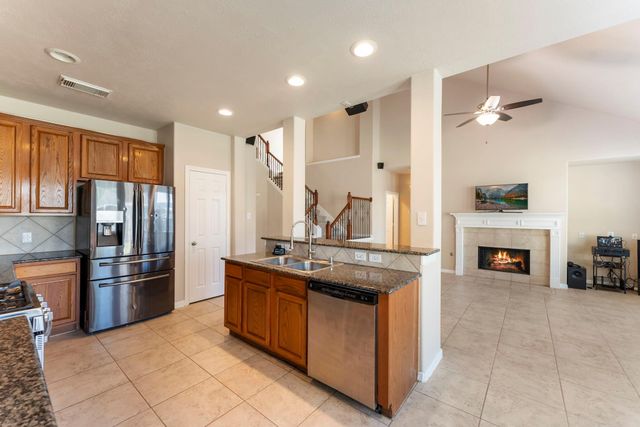 4318 Countrycrossing Drive, Spring, TX 77388