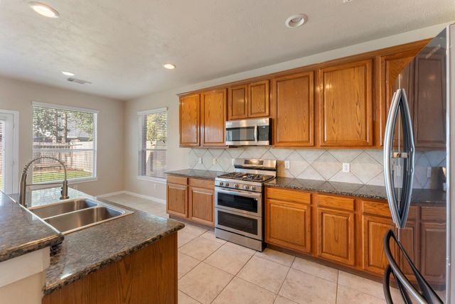 4318 Countrycrossing Drive, Spring, TX 77388