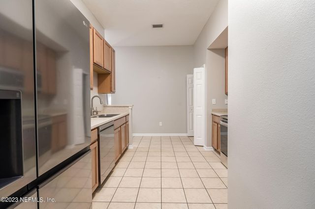 7064 DEER LODGE Circle 104, Jacksonville, FL 32256