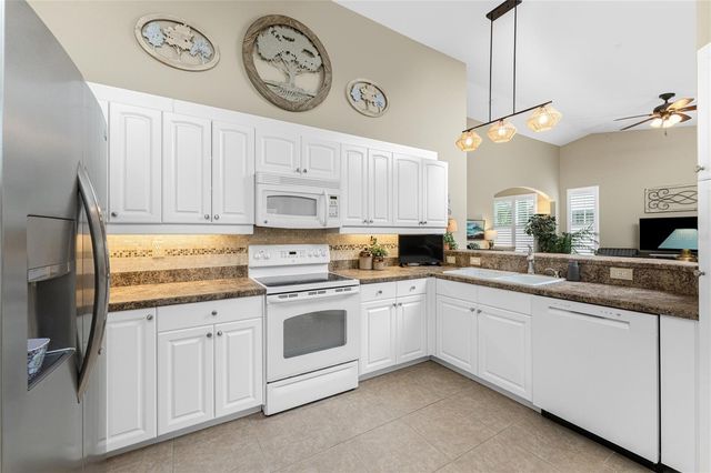 1714 CELTIC DRIVE 204, Venice, FL 34293