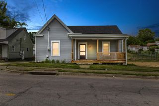 517 W high Street, Mt Sterling, KY 40353