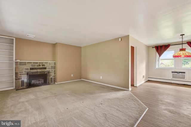1234 S HANOVER ST, Pottstown, PA 19465