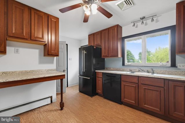 1234 S HANOVER ST, Pottstown, PA 19465