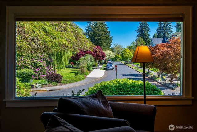 258 N Forest Street, Bellingham, WA 98225