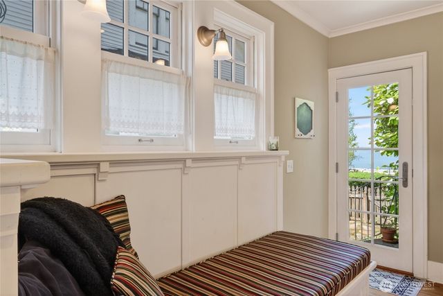 258 N Forest Street, Bellingham, WA 98225
