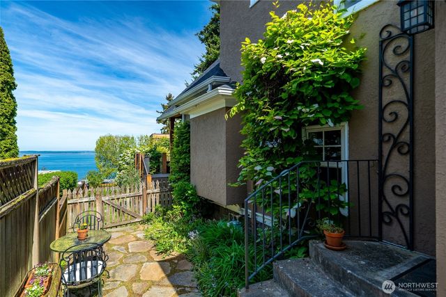 258 N Forest Street, Bellingham, WA 98225