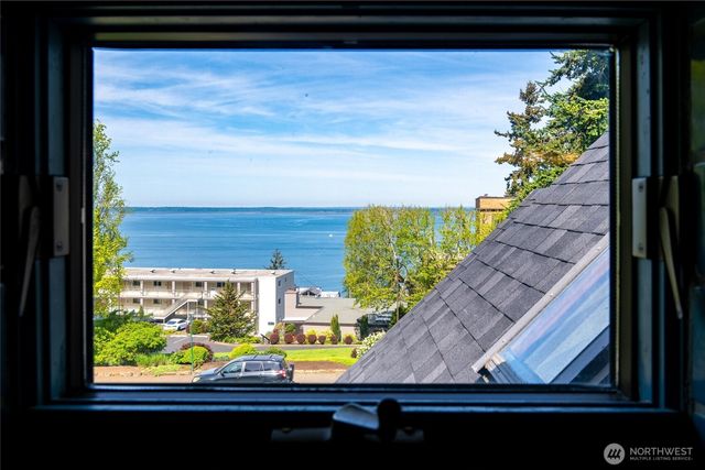 258 N Forest Street, Bellingham, WA 98225