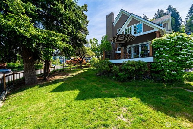 258 N Forest Street, Bellingham, WA 98225