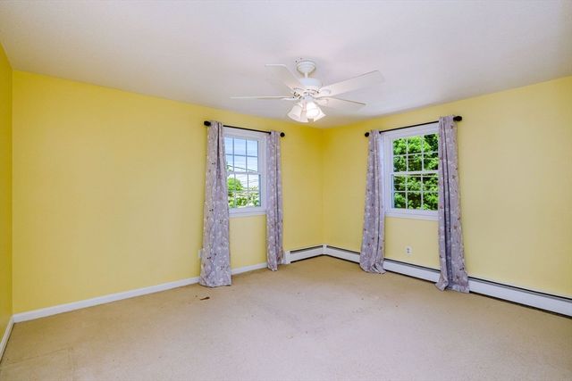 12 Sunset Dr, Milford, MA 01757