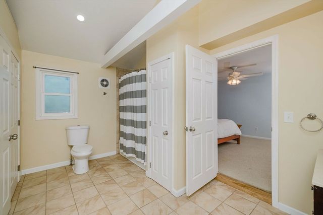 12 Sunset Dr, Milford, MA 01757