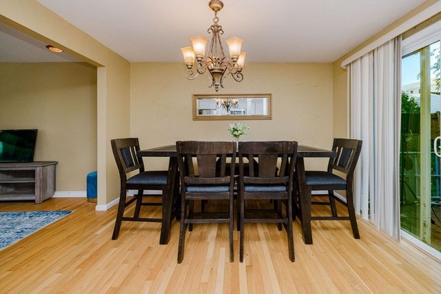 12 Sunset Dr, Milford, MA 01757