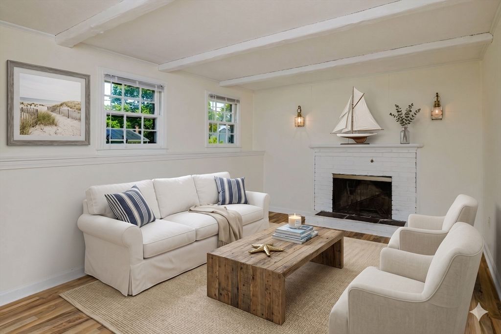 12 Sunset Dr, Milford, MA 01757