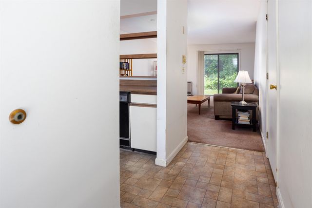 207 Sugar Tree Lane, South Burlington, VT 05403