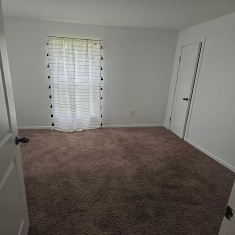 1654 N Grove Ave, Wichita, KS 67214