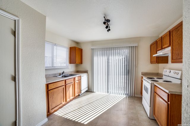 9734 Crescent Moon, San Antonio, TX 78245