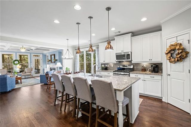 1798 Grand Oaks Drive, Woodstock, GA 30188