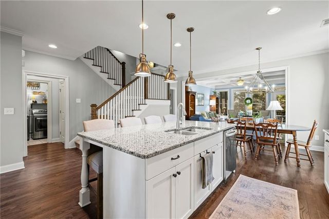 1798 Grand Oaks Drive, Woodstock, GA 30188