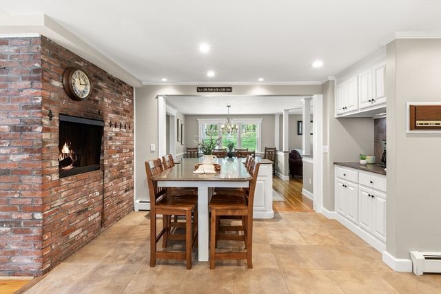 22 Timber Ln, Topsfield, MA 01983