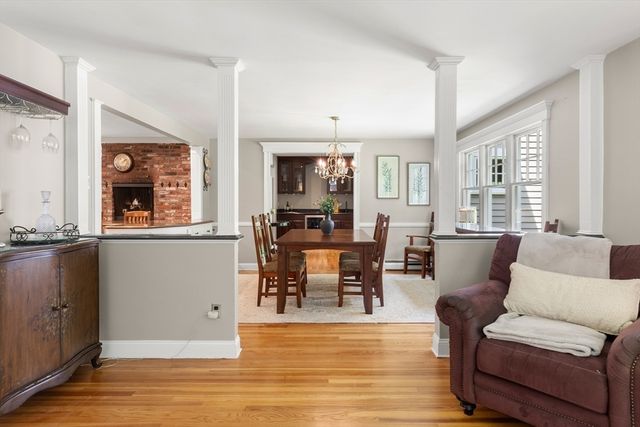22 Timber Ln, Topsfield, MA 01983