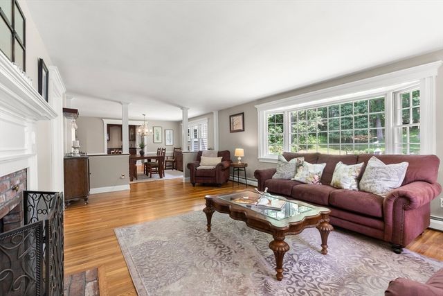 22 Timber Ln, Topsfield, MA 01983