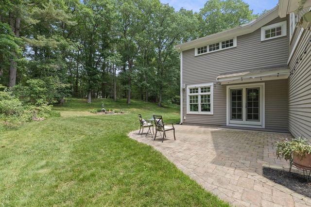 22 Timber Ln, Topsfield, MA 01983