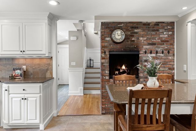 22 Timber Ln, Topsfield, MA 01983