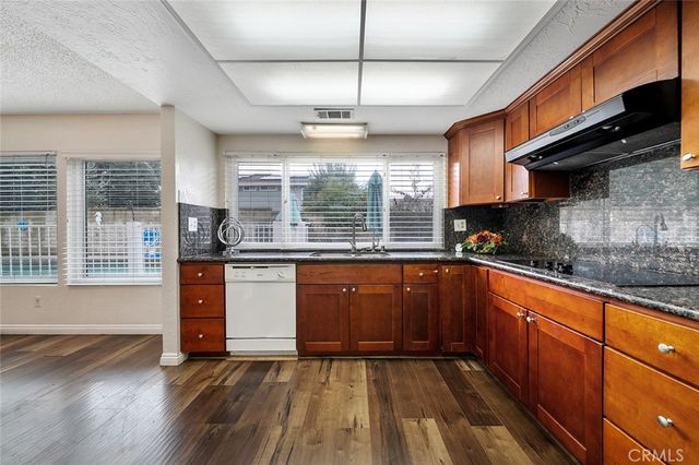 23850 Via Jacara, Valencia, CA 91355