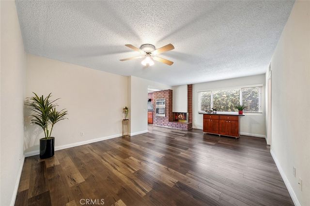 23850 Via Jacara, Valencia, CA 91355