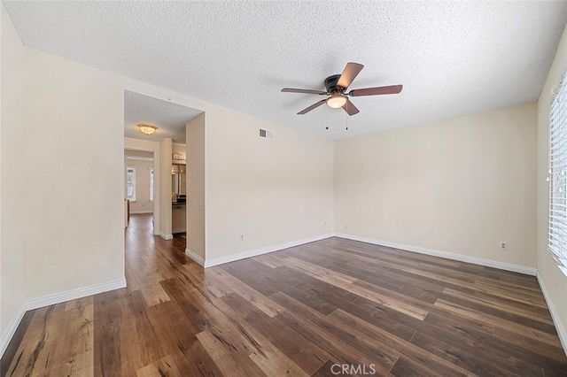 23850 Via Jacara, Valencia, CA 91355