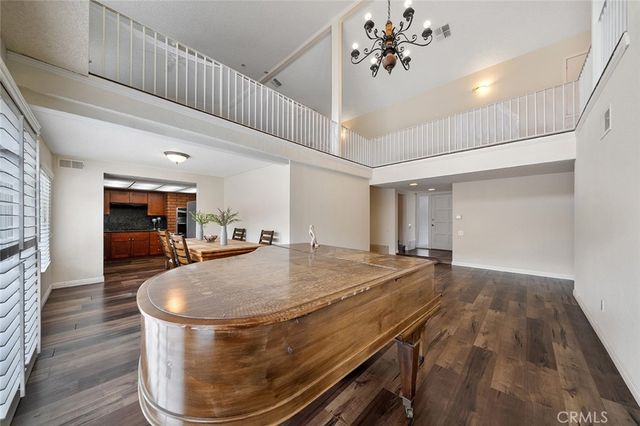 23850 Via Jacara, Valencia, CA 91355