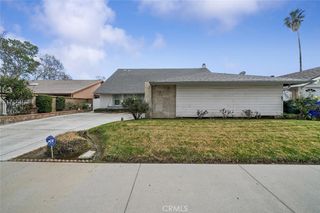 23850 Via Jacara, Valencia, CA 91355