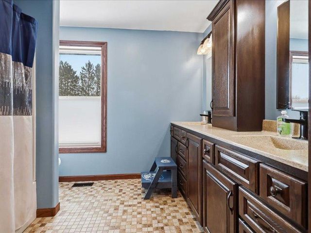 2236 Highway 65 2, Mora, MN 55051