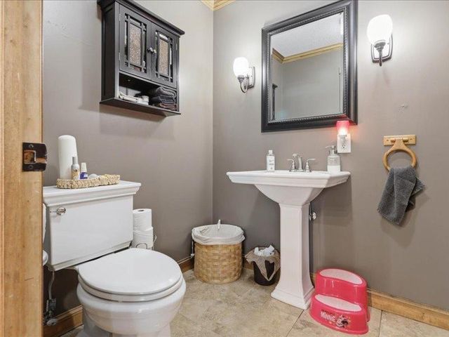 2236 Highway 65 2, Mora, MN 55051