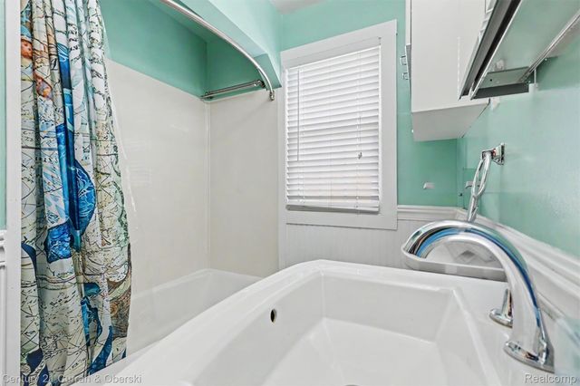 2903 Cornell Street, Dearborn, MI 48124