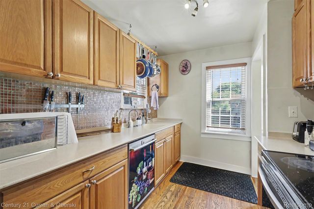 2903 Cornell Street, Dearborn, MI 48124