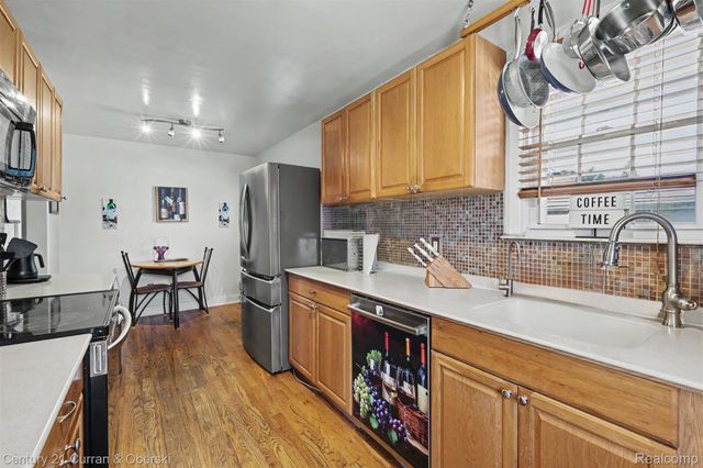 2903 Cornell Street, Dearborn, MI 48124