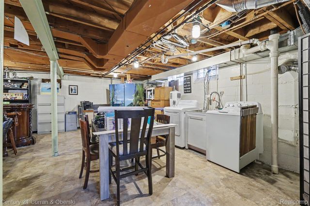 2903 Cornell Street, Dearborn, MI 48124