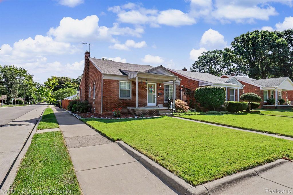 2903 Cornell Street, Dearborn, MI 48124