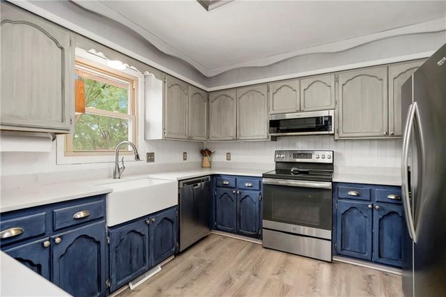 20819 NE 171 Street, Kearney, MO 64060