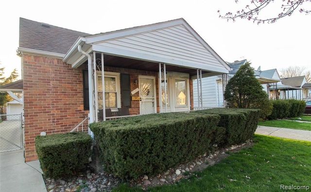 7683 Greenview Avenue, Detroit, MI 48228
