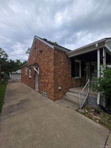 7683 Greenview Avenue, Detroit, MI 48228