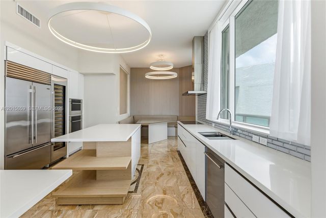 16400 Collins Ave PH41, Sunny Isles Beach, FL 33160
