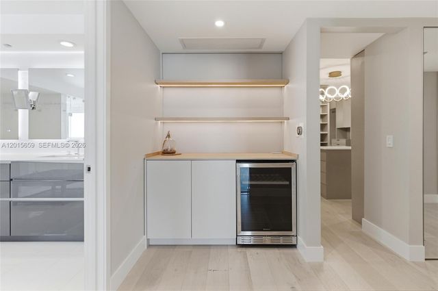 16400 Collins Ave PH41, Sunny Isles Beach, FL 33160