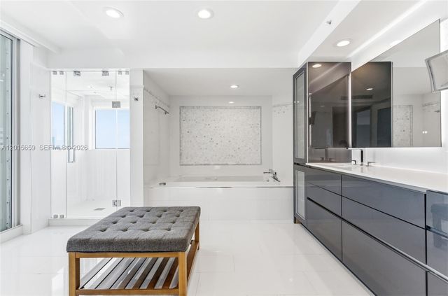 16400 Collins Ave PH41, Sunny Isles Beach, FL 33160