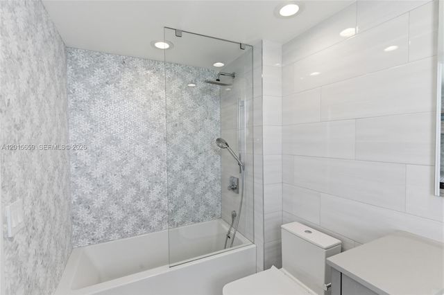 16400 Collins Ave PH41, Sunny Isles Beach, FL 33160