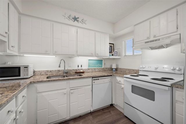 22375 EDGEWATER DRIVE 123, Port Charlotte, FL 33980