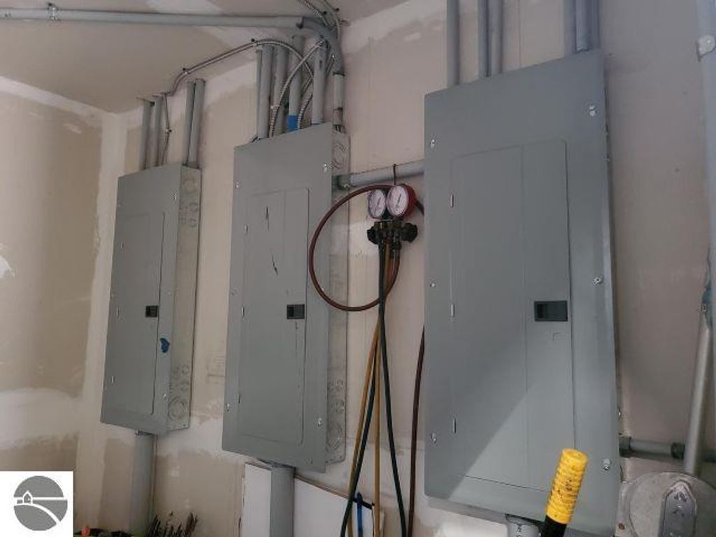 Image 19 of property listing at 6114 Indian Lake Drive, Gladwin, MI 48624