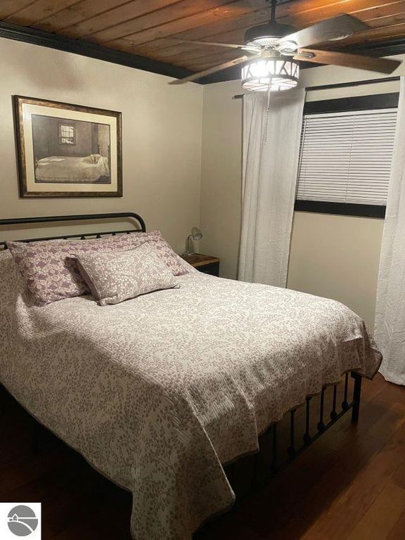 Image 22 of property listing at 6114 Indian Lake Drive, Gladwin, MI 48624