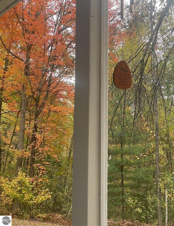 Image 9 of property listing at 6114 Indian Lake Drive, Gladwin, MI 48624